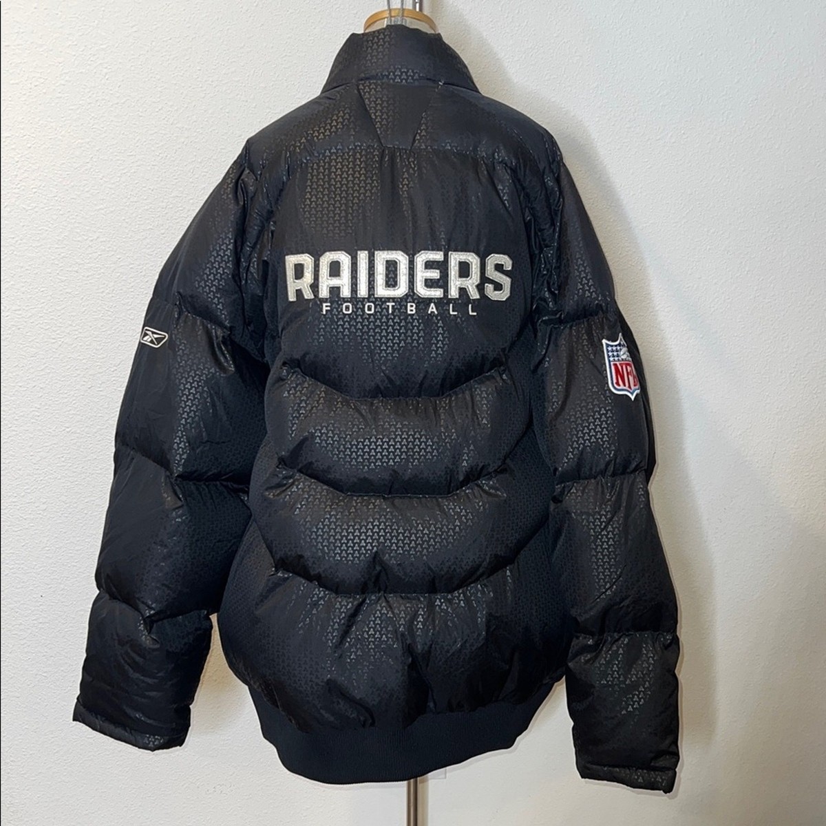 Reebok Oakland Raiders Vintage Puffer Coat View 2
