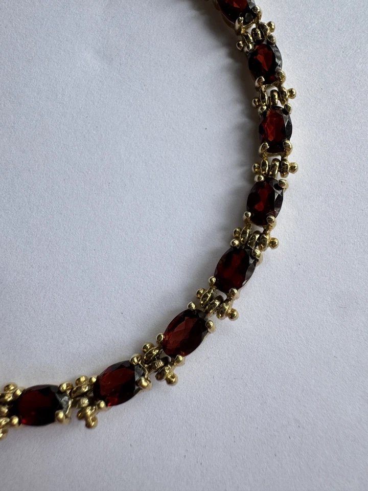 Estate Sale Jewelry: Simulated Garnets Bracelet 925 Silver. 7 Inches/11.4 Grams - Image 3 of 4