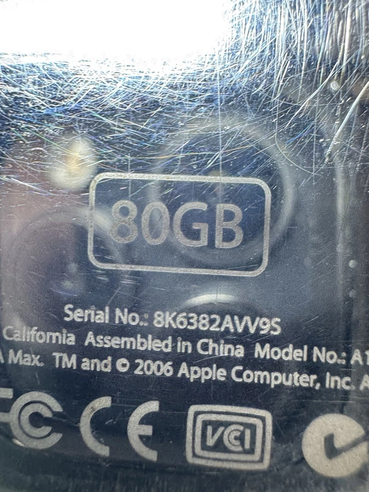 VTG Apple iPod Classic Video 5th 5.5 Gen (80GB) A1136 Black Personalize Untested - Image 4 of 4