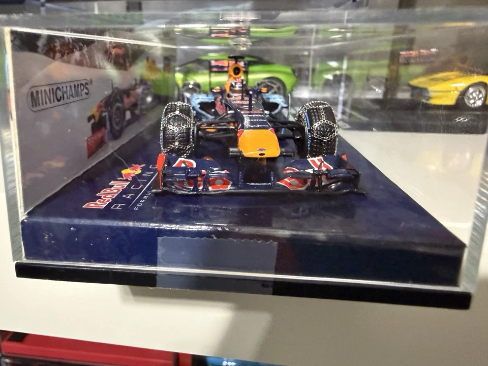 Max Verstappen 1:43 Red Bull RB7 Snow Demonstration Run 2016 410169933 Kitzbuhel Foto 3 de 4