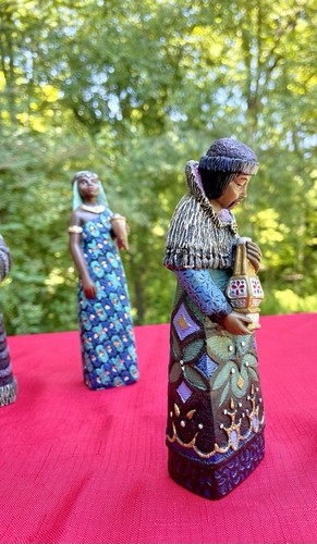 Enesco Mahogany Miracle The Three Wisemen King Figurine Nativity Collection 2001 - Picture 17 of 20