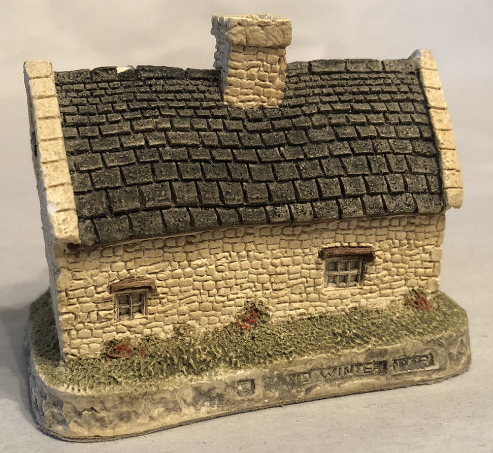 David Winter Cottages Cotswold Cottage by David Winter 1982 Hand Made