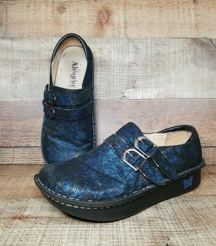 alegria nursing clogs