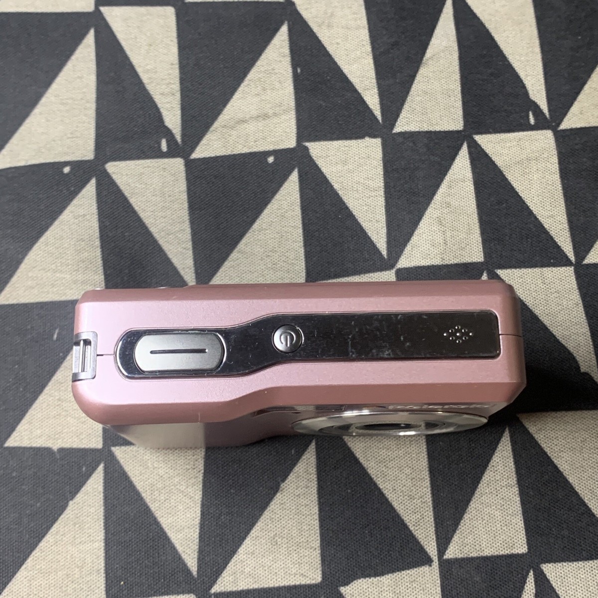 Polaroid i836 Pink Camera - 8.0 MegaPixels, 3X Optical Zoom -(Not