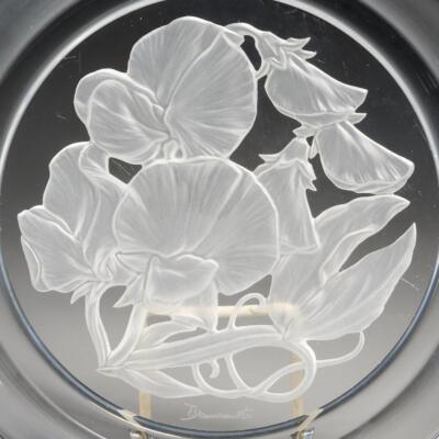 Hoya Crystal Sweet Pea Art Glass T Yamamoto Flower Month Salad