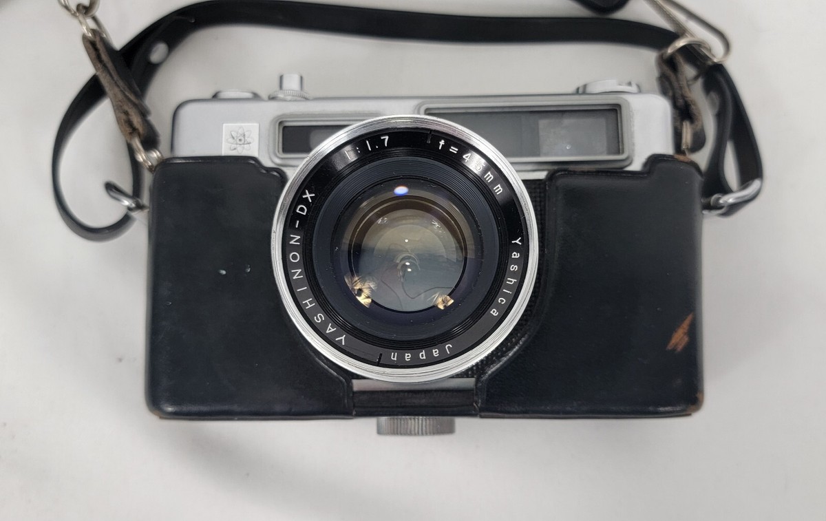 Yashica Electro 35 GL Rangefinder Film Camera 40mm f1.7 With Case