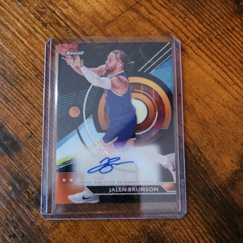 Jalen Brunson Black Geometric Auto Topps Finest /25