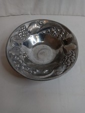 Vintage The Wilton Co. Fruit Pewter Serving Fruit Bowl 9.25in Made In USA