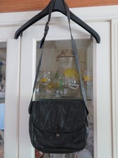 AIGNER LUXUS Vintage hochw. butterweiche Handtasche schwarz sehr gepflegt