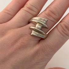 Vintage 925 Sterling Silver Modernist Abstract Wave Band Ring Size 8.25