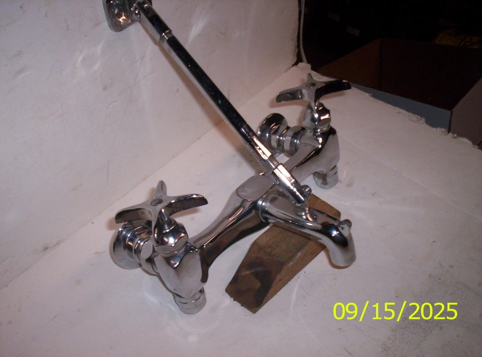 Grifo fregadero fregona ELJER 8" centro, CROMO. Probado para fugas! Ligeros arañazos. Estados Unidos. Foto 3 de 4
