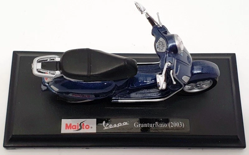 Maisto 1/18 Scale Model Scooter 39540 - 2003 Vespa Grandturismo — 第 4/4 张图片