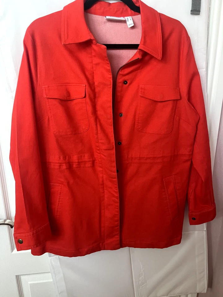 BNWT Stunning D & CO  Summer Jacket. Red. Size Large - Image 2 of 4