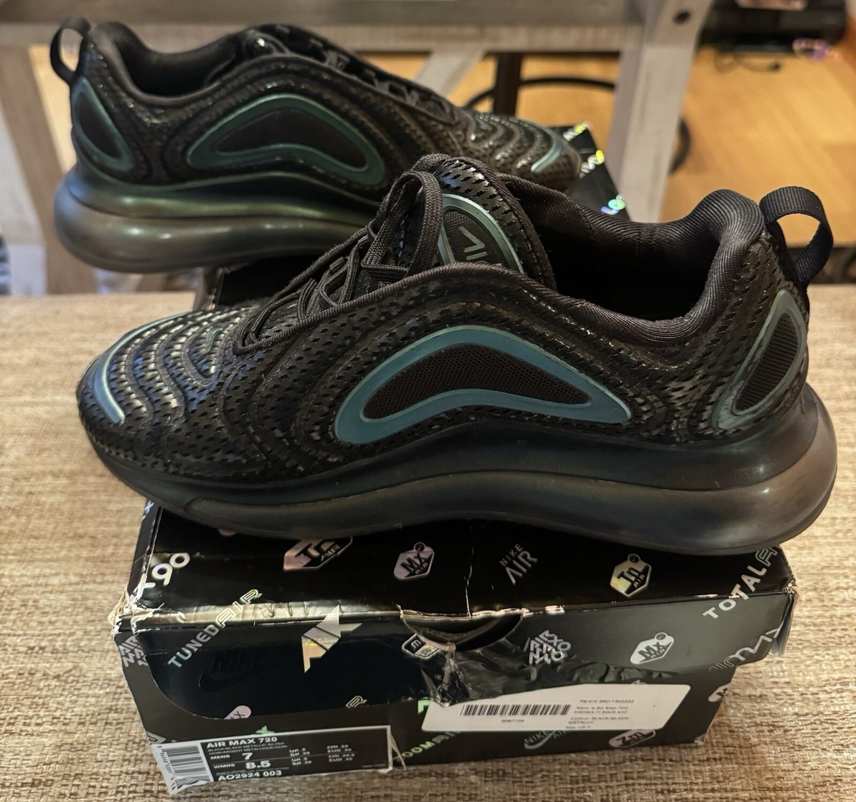 Nike Air Max 720 (#A02924 003) Metalic Nike Air Max 720 Mens 11.5 Running Shoes Black Laser A02924  main image 3
