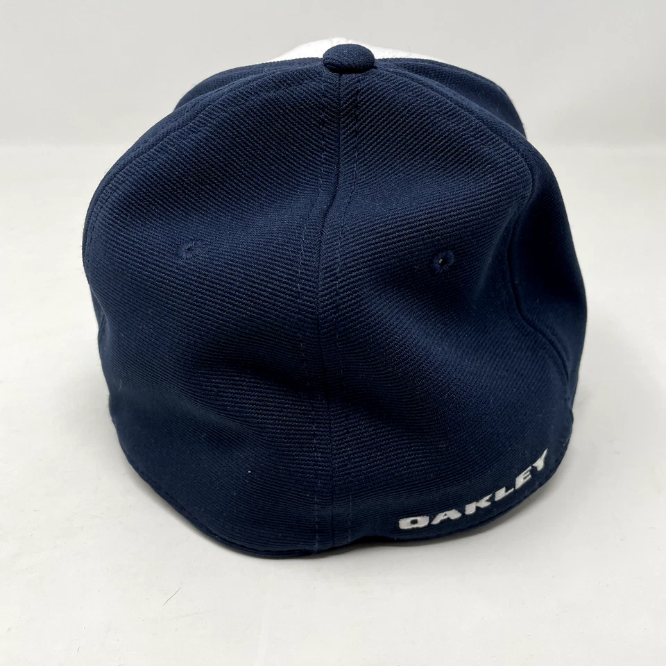 Gorra ajustada Oakley vintage talla S/M bandera estadounidense metal Gorpcore utilitaria Foto 4 de 4