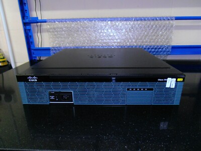 Cisco 2921/K9 2921 ISR ipbasek9, Sicherheitsdaten (RTU) montiert WIC-1AM-V2 ADv Prot 