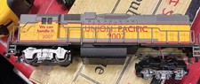 Lifelike HO Scale Union Pacific Engine 2007. T 8