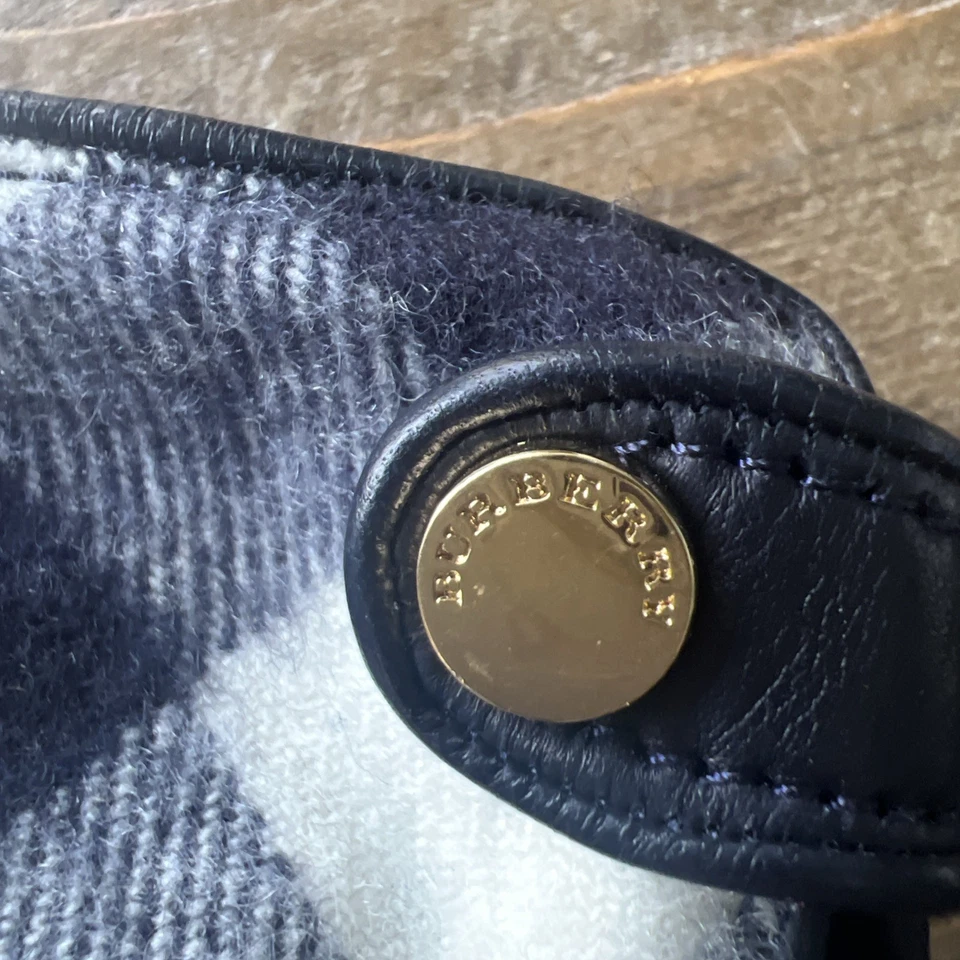 Burberry Classic Check Women's Glove Cashmere Lamb Leather Navy, Creme & Red. - Image 3 of 4