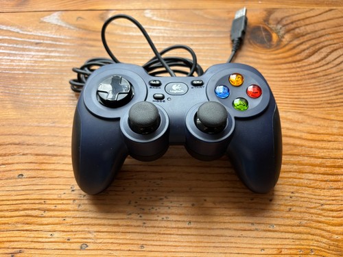 Logitech F310 Wired Gamepad - Blue/Black (940-000138) - Picture 2 of 3