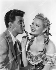 8B11-285 Fred Brady Marjorie Reynolds film Meet Me on Broadway 8B11-285 8B11-285