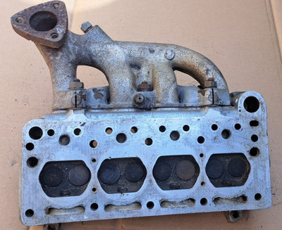 cylinder head complete with valves and manifold Fiat 500b 500c mouse 36-55