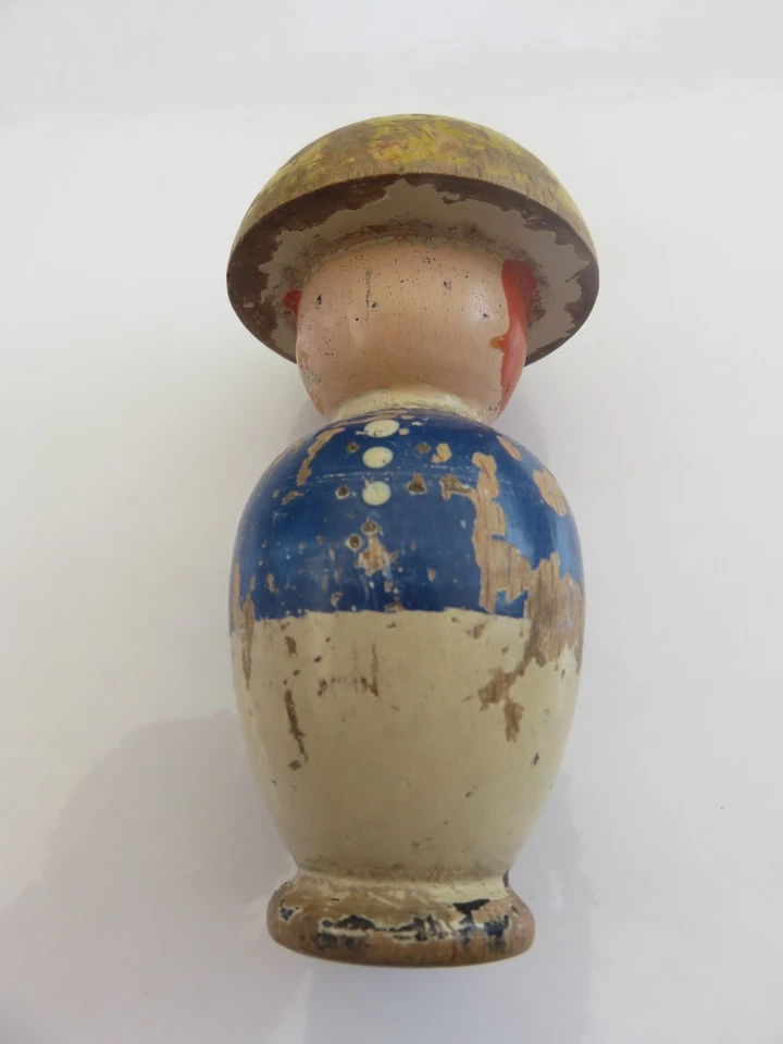 TRICOTIN-ANCIEN-CHAPEAU JAUNE-JOUET ANCIEN-P - Photo 1/4