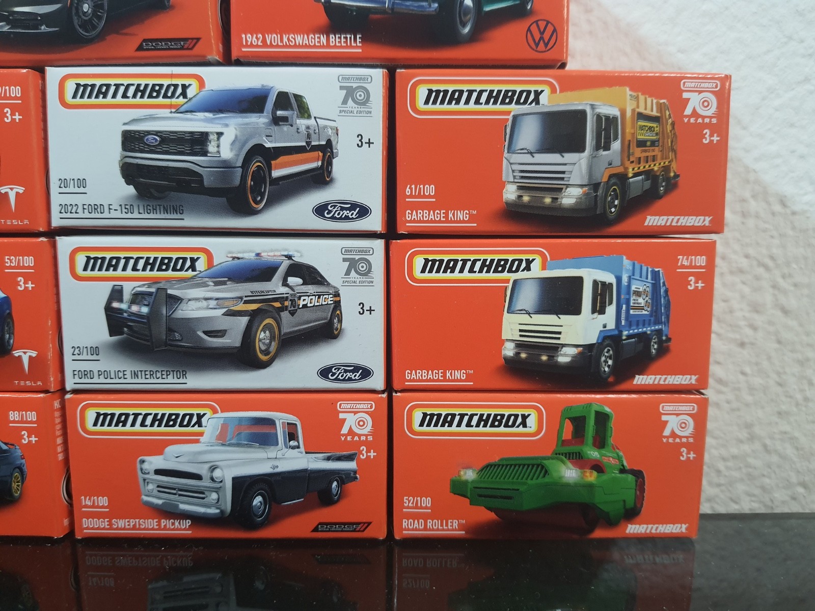 Miniatures Matchbox Power Grabs Tesla et Audi en métal injecté d'une finition premium - 3