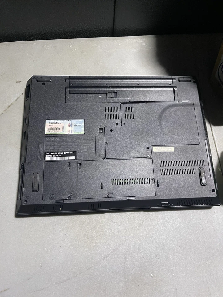 Lenovo ThinkPad SL510 (Modelo 2746-CTO) - Core 2 Duo - 15.6” - Sin probar como está Foto 2 de 4