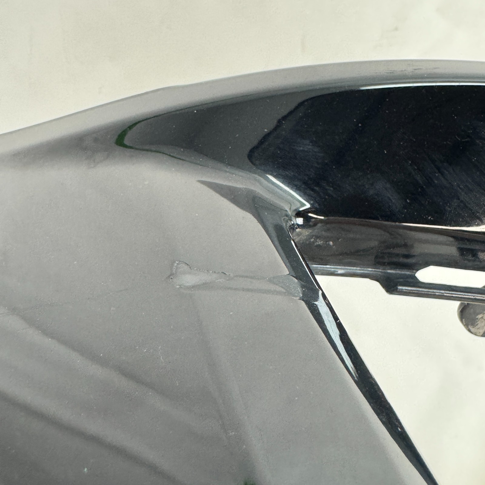 OEM 2016 - 2020 Bentley Bentayga Front Bumper Upper Trim Cover Molding 36A807437
