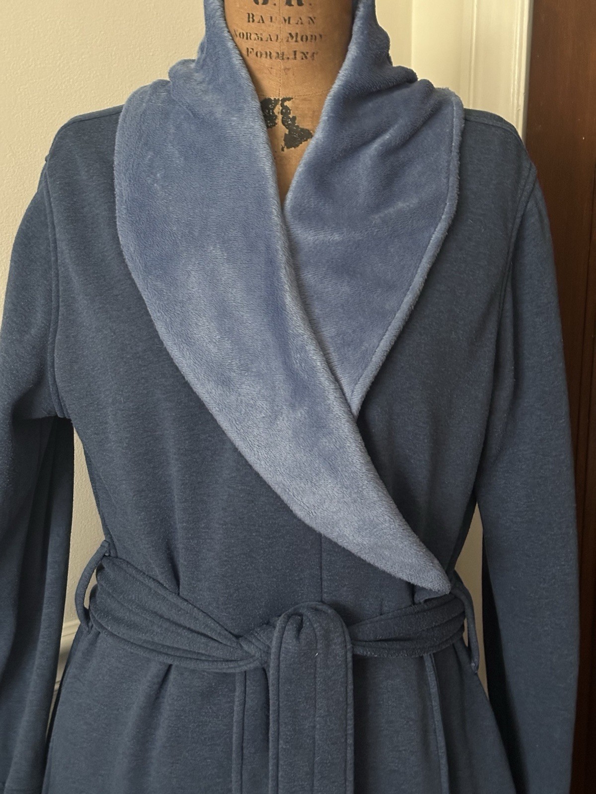 UGG Duffield Solid Blue Robe Thick Plush Luxurious Shawl Collar Robe Size Medium image 3