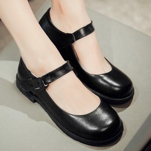 round toe mary janes