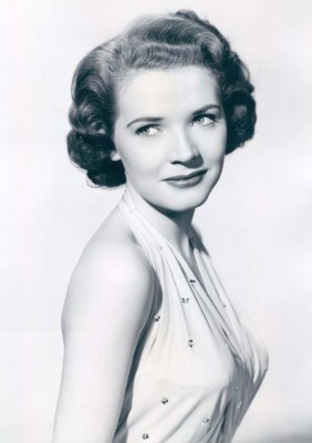 POLLY BERGEN *2X3 FRIDGE MAGNET* ACTRESS SINGER TV HOST WRITER FILM STAR FOLLIES