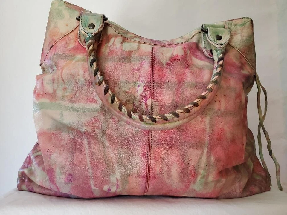 Bolso Balenciaga Teñido Graffiti Gigante Velo City Rosa Morado Azul Blanco Verde Naranja Foto 3 de 4