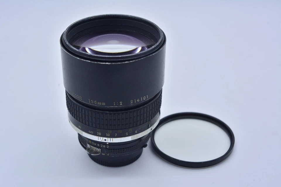 Nikon Nikkor 135mm f/2 AiS für Nikon F Objektiv - Bild 1 von 4