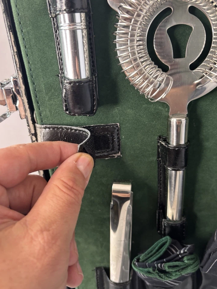 Legacy by Picnic Time Manhattan Cocktail Case – Elegant Travel Bar Set Martini - Image 4 of 4