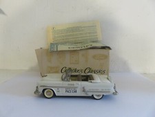VOITURE FORD Sunliner 1953 Pace car BUBY COLLECTORS CLASSIC 1/43  TRES BON ETAT