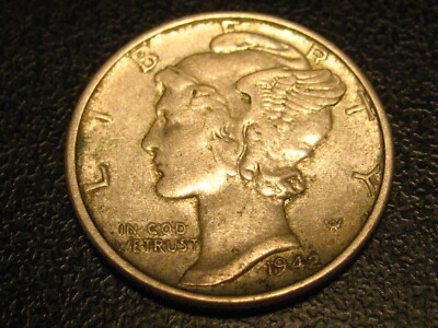 1942-P 90 % Silver  Mercury Head Dime XF