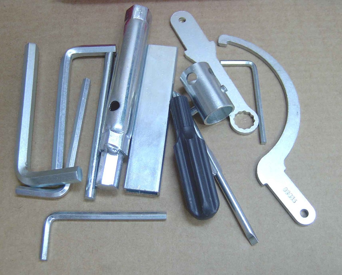 Ducati 748 916 996 998 Superbike ALL YEARS 1994-2004 Tool