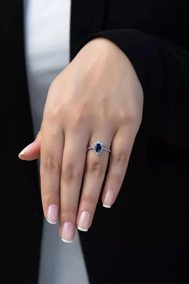 Juego de joyas para mujer enchapado en oro blanco de 14 quilates creado en laboratorio zafiro azul corte pera de 4 quilates Foto 3 de 4