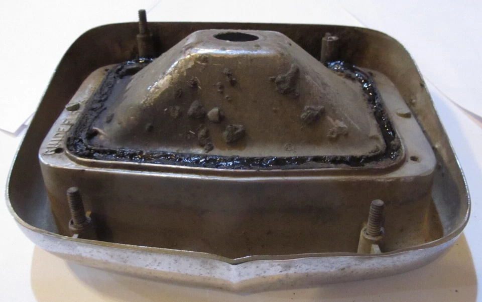 Chevrolet Bel Air 1956, 210, 150 carcasa de luz de estacionamiento cromada usada OEM Chevy Foto 4 de 4