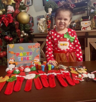 Christmas Crackers Kids JOYIN Pack Christmas Party Favor Non