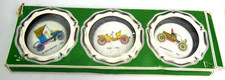 Vintage Zinkplatten Untersetzer Porzellan Oldtimer Motive 3er Set aus den 70er