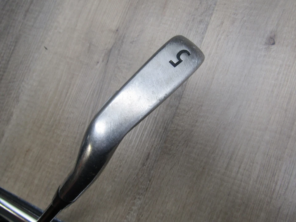 Titleist 712 AP1 Single 5-Iron, Regular DISEÑO GRAFITO Tour AD 50i, Damas Derecha Foto 2 de 4