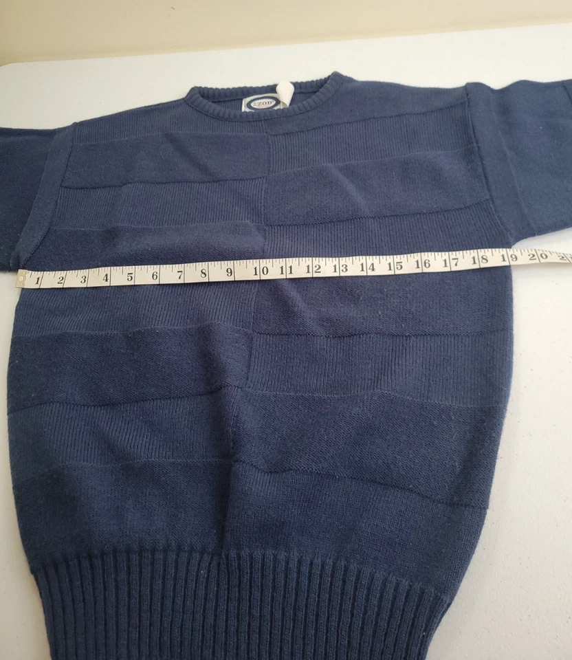 Suéter Pulôver Vintage IZOD Preppy Azul Marinho Gola Redonda Malha Masculino Tamanho Médio - Imagem 3 de 4