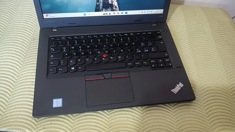Lenovo ThinkPad L460 · i5-6200U · 8GB · 256GB, foto 2 di 5