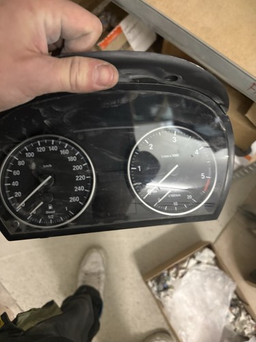 Tacho BMW 3er E90 E91 Diesel Kombiinstrument KM/H Dieseltacho Tachometer 9110205