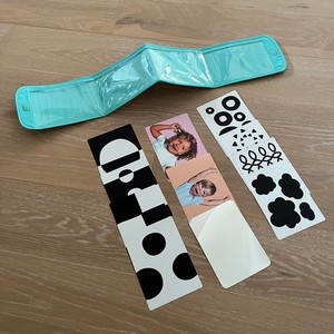 Lovevery High Contrast Card Holder With 10 Cards & Mirror