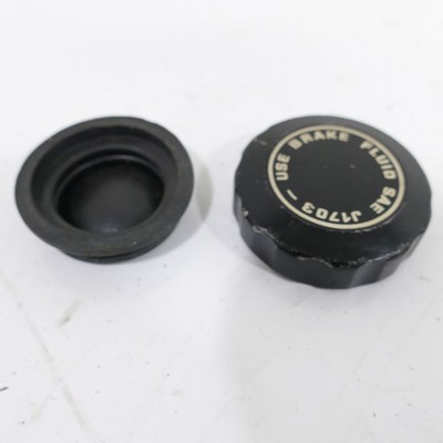 Honda CB 750 / 500 / 550 FOUR EZ:78 Brake Cylinder Front Cover Seal 81143