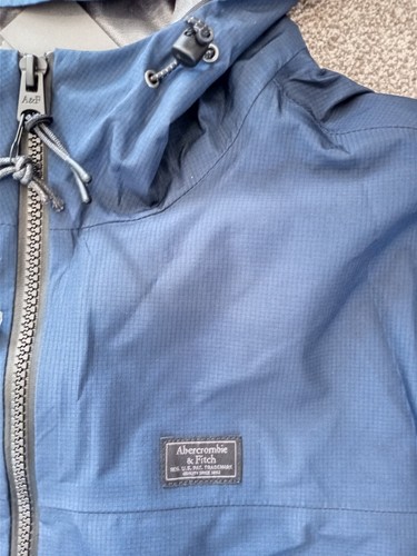 Mens Abercrombie And Fitch Hooded Breathable Rain Jacket Small Navy New With Tag - Picture 4 of 12
