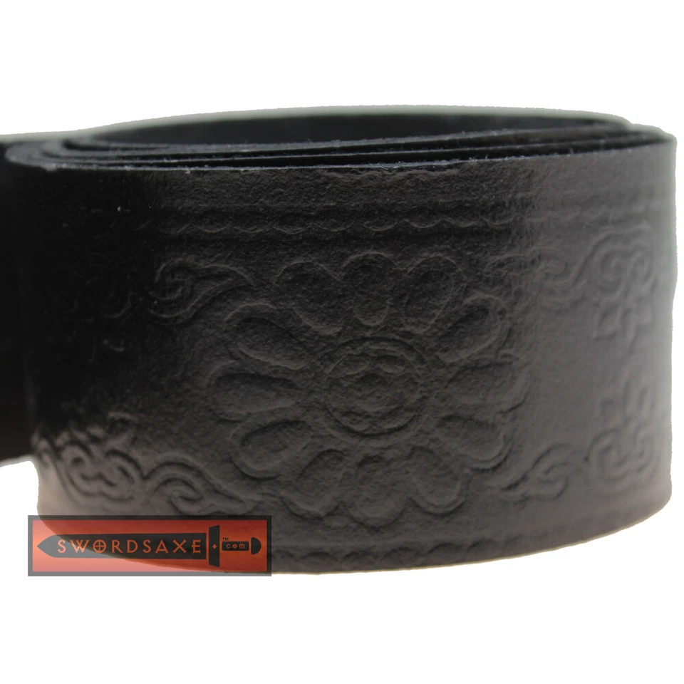 Cinturón anillo caballero medieval renacentista negro en relieve templario Foto 2 de 2